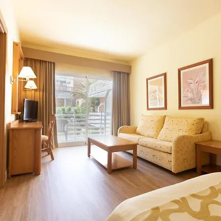 Ona Palmira Paradise Παγκουέρα