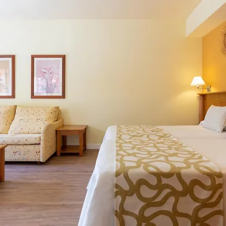 Ona Palmira Paradise Peguera