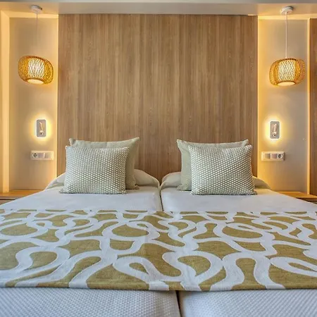 Ona Palmira Paradise Hotel