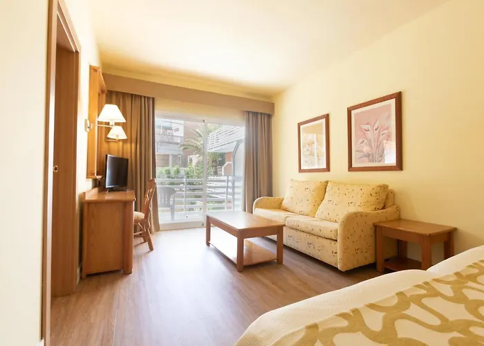 Ona Palmira Paradise Peguera