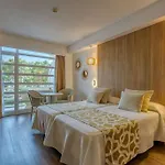 Ona Palmira Paradise מלון