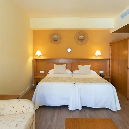 Ona Palmira Paradise Paguera فندق 4*