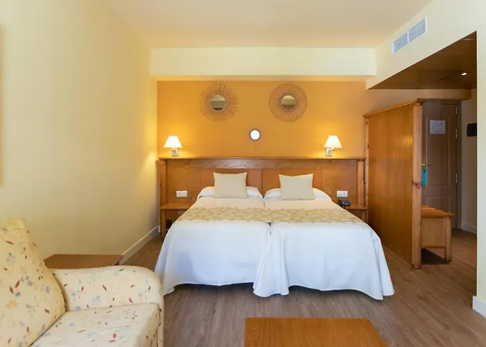 Ona Palmira Paradise מלון 4*