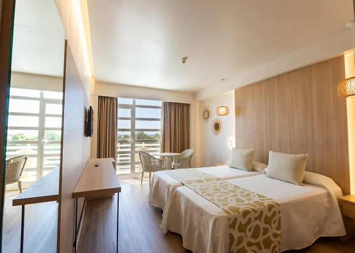 מלון Ona Palmira Paradise 4*