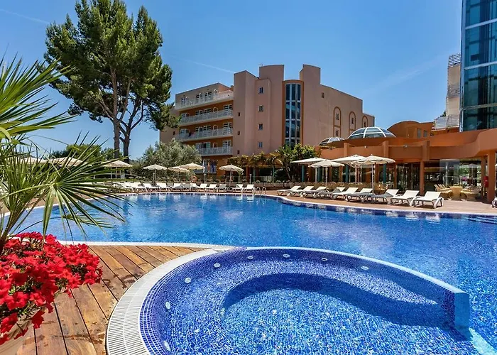 Ona Palmira Paradise פגוארה